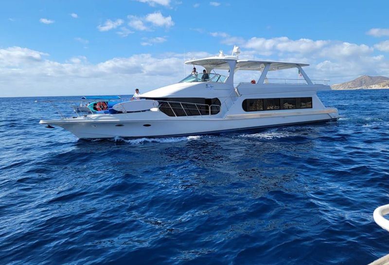 74-foot Bluewater yacht cruising off the Cabo San Lucas coast